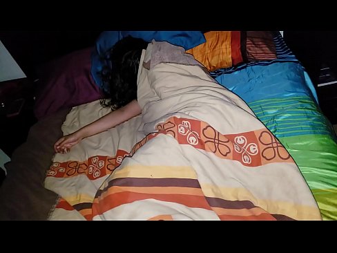 ❤️ Stesønn skjelter ut sin unge stemor mens hun sover. ️❌ Analporno hos oss
