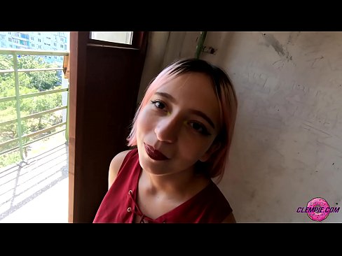 ❤️ Sensuell student suger en fremmed i utmarken - Cum On His Face ️❌ Analporno hos oss